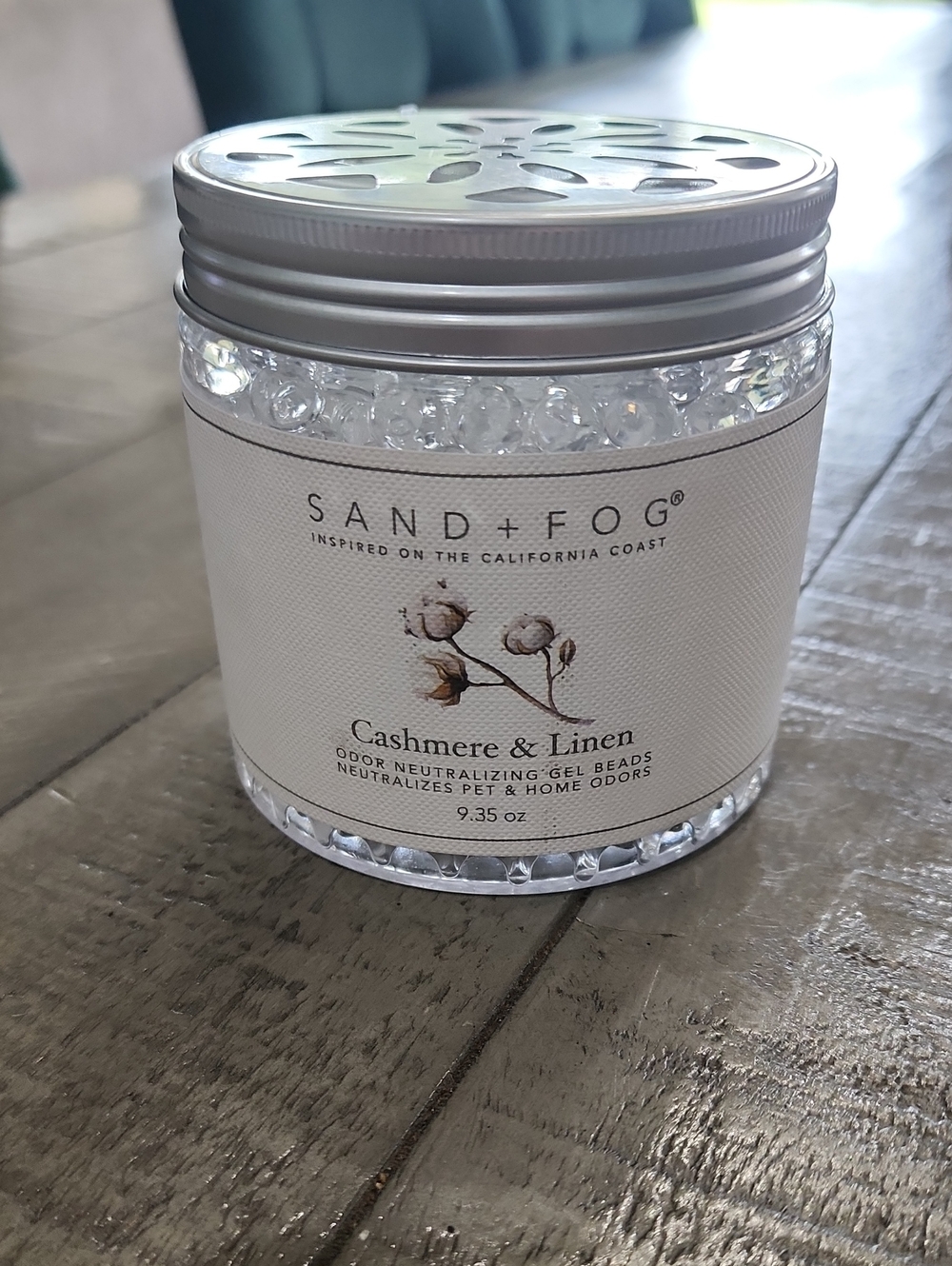 NWT Sand + Fog Scent Gel Beads- Cashmere & Linen